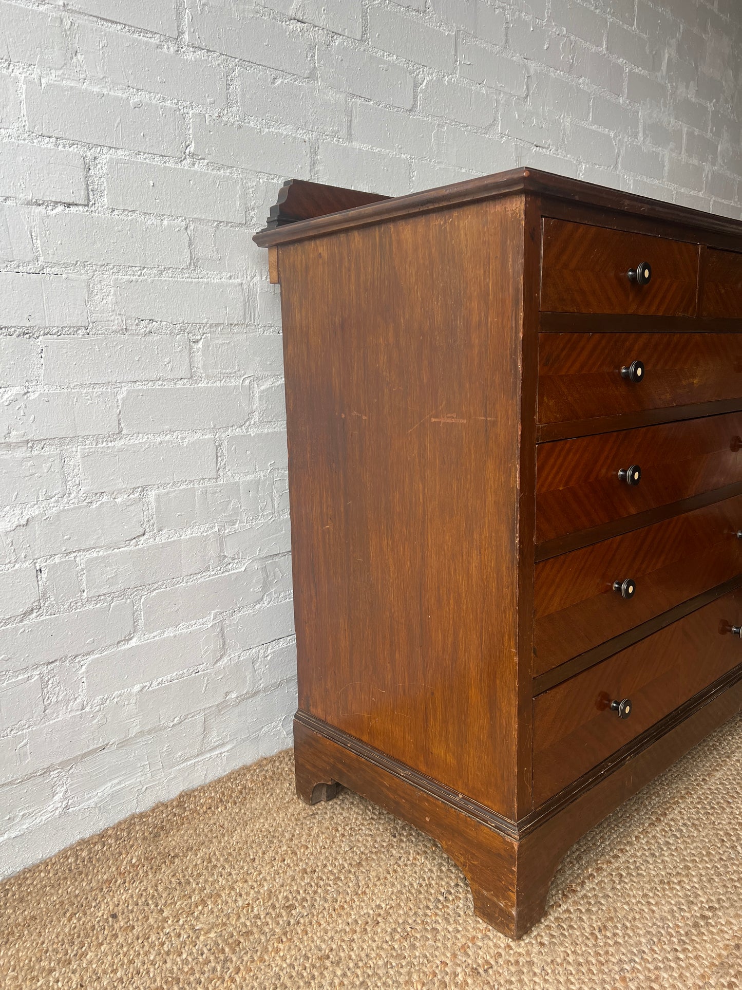 VINTAGE WOODEN CHEST OF DRAWERS