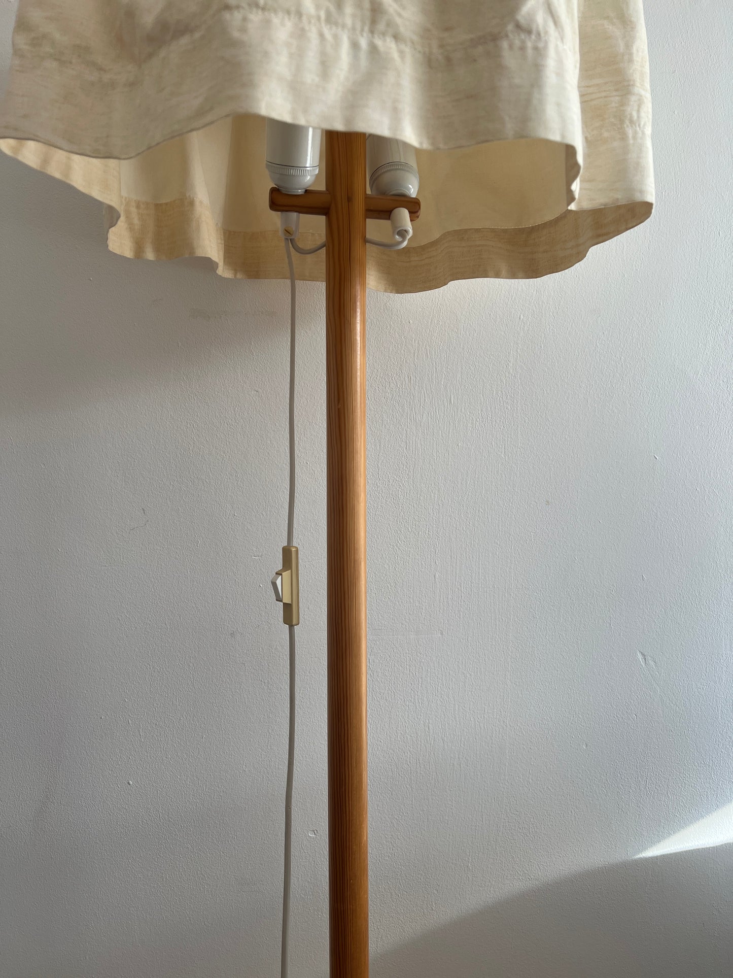 Mid Century pine floor lamp by Swedish designer Yngve Ekström