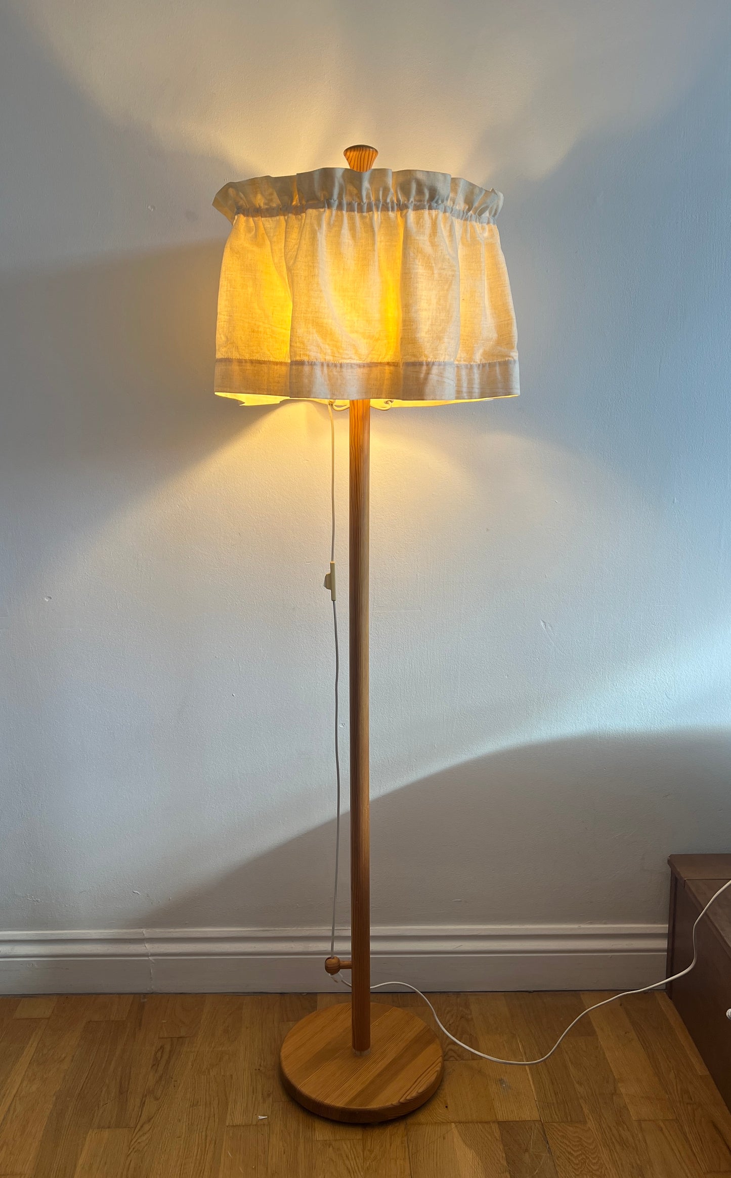 Mid Century pine floor lamp by Swedish designer Yngve Ekström