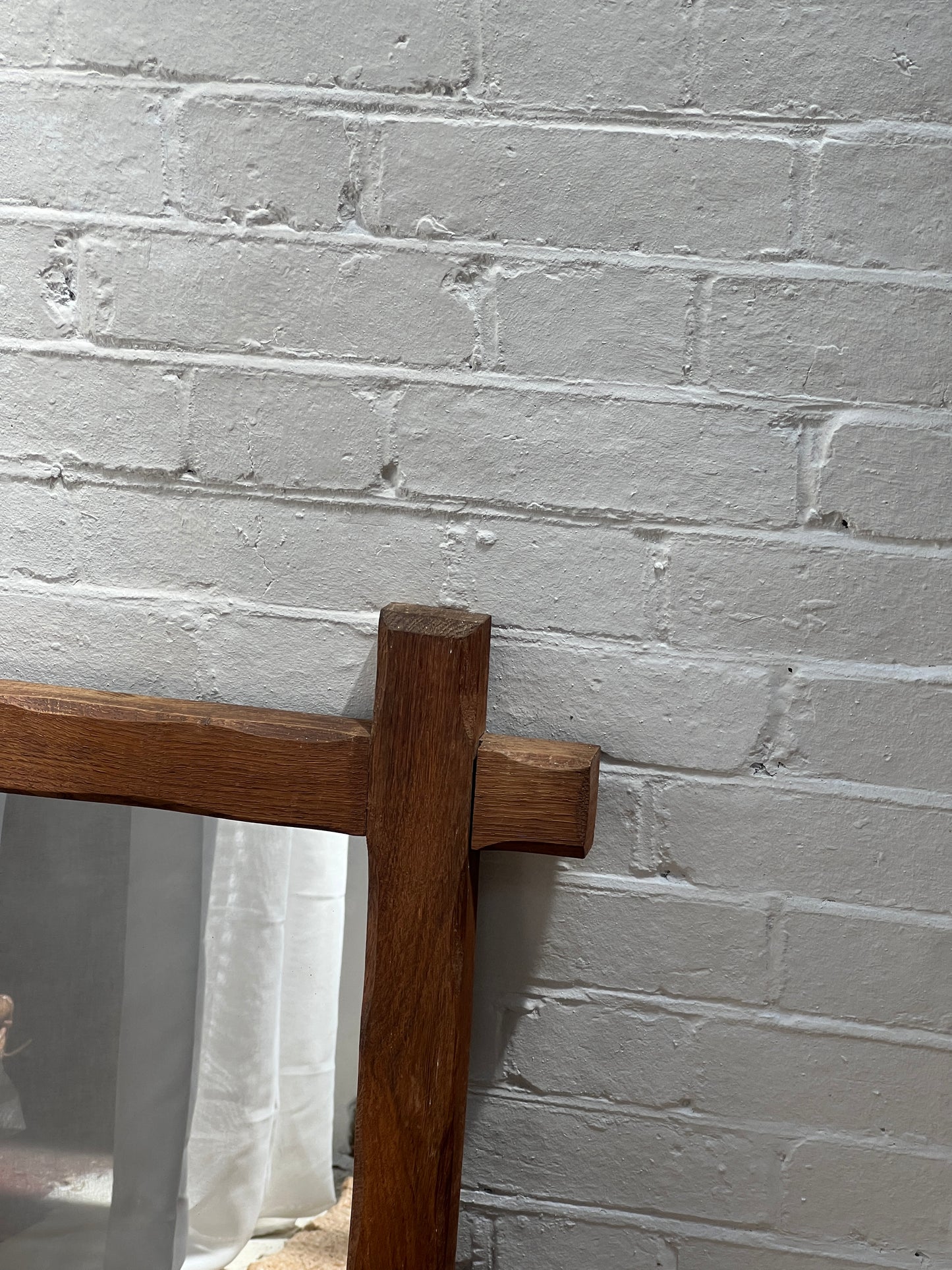 LIGHT CARVED WOODEN MIRROR