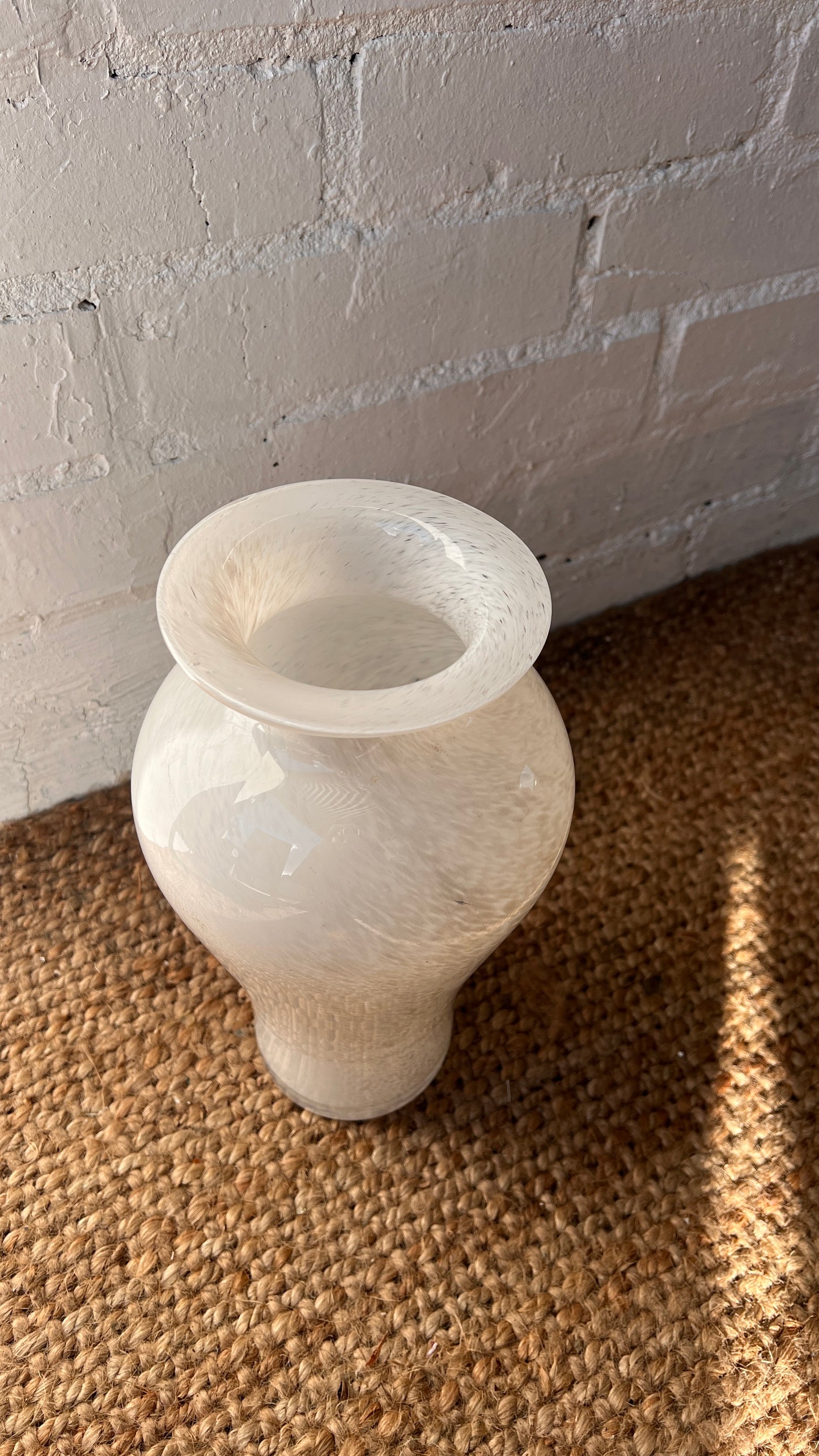 70'S WHITE ART GLASS URN VASE