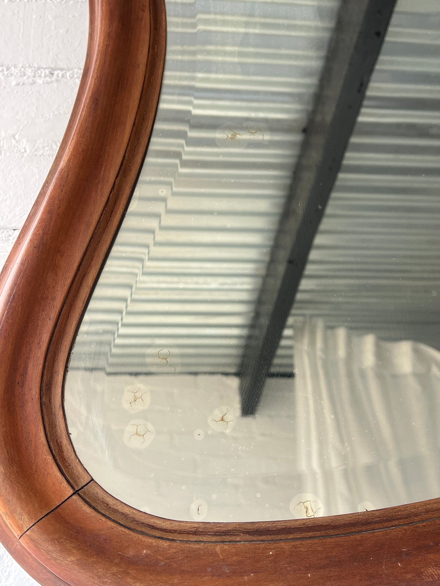 EXTRA LARGE WAVY WALNUT MIRROR