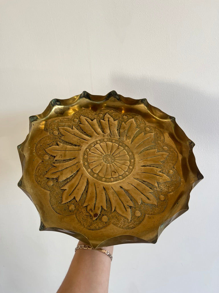 ROUND BRASS SERVING TRAY
