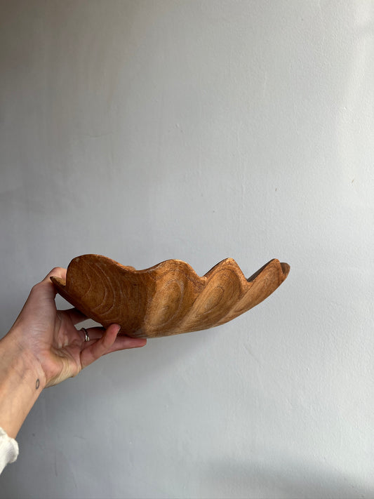 WOODEN SHELL DECORATIVE BOWL