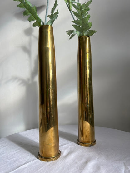 Single brass artillery case / vase