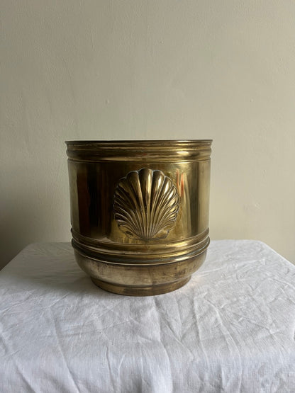 BRASS SHELL POT