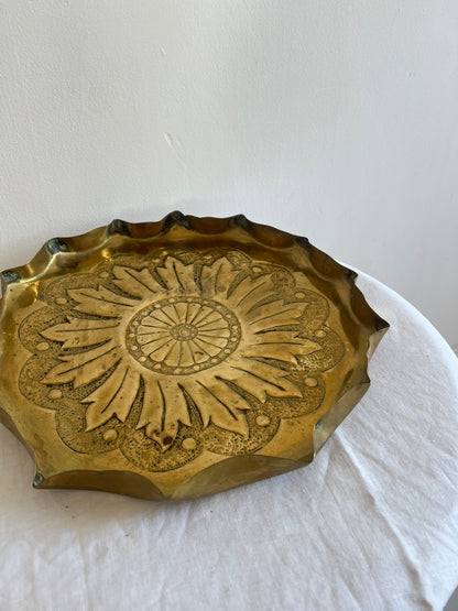 ROUND BRASS SERVING TRAY