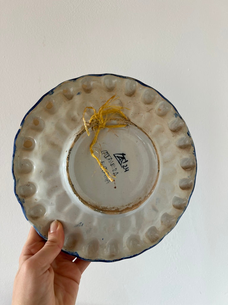 CERAMIC BLUE DECORATIVE WALL PLATE