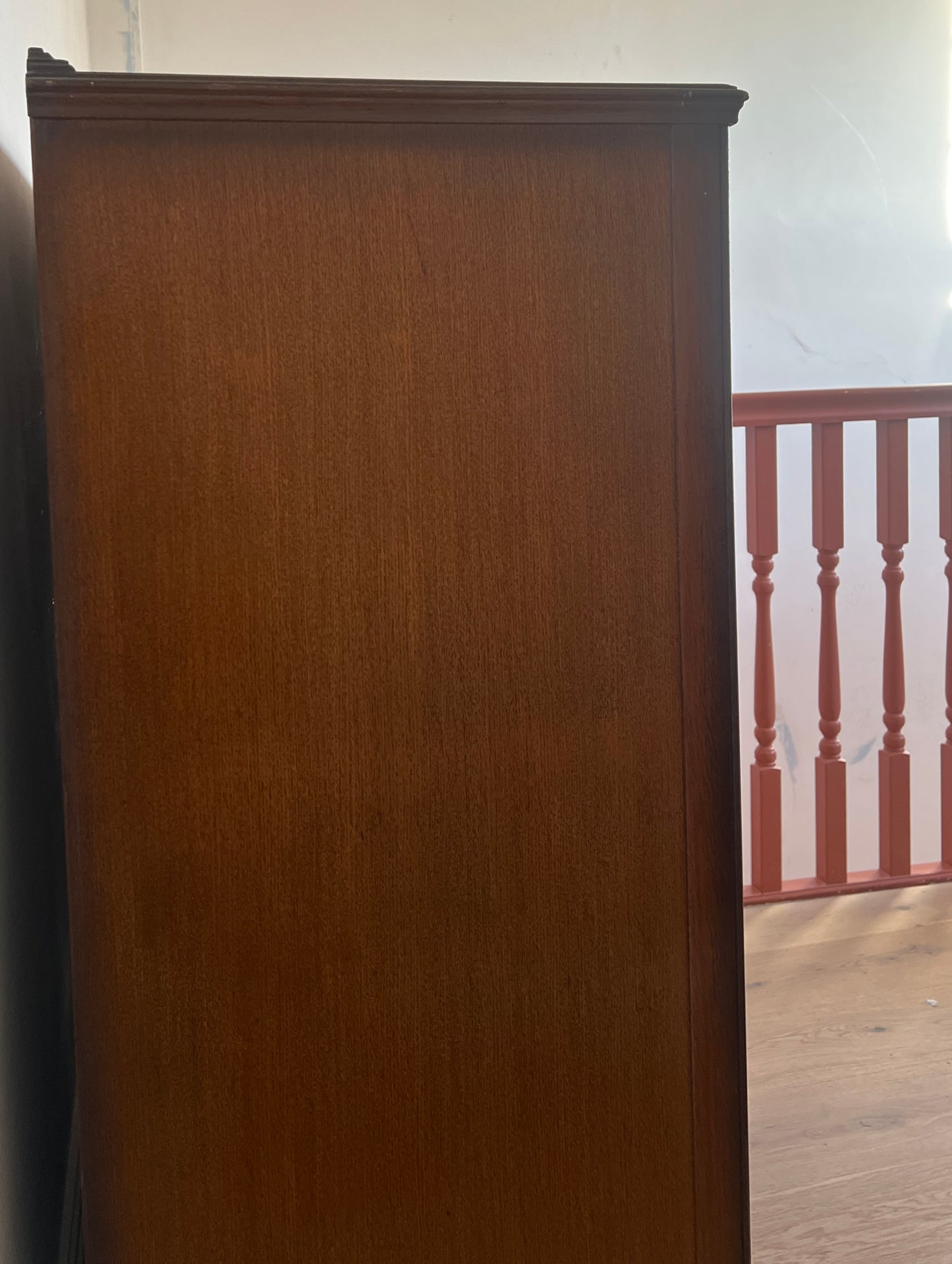 SCALLOPED WOOD TALLBOY CHEST OF DRAWERS