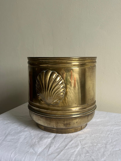 BRASS SHELL POT