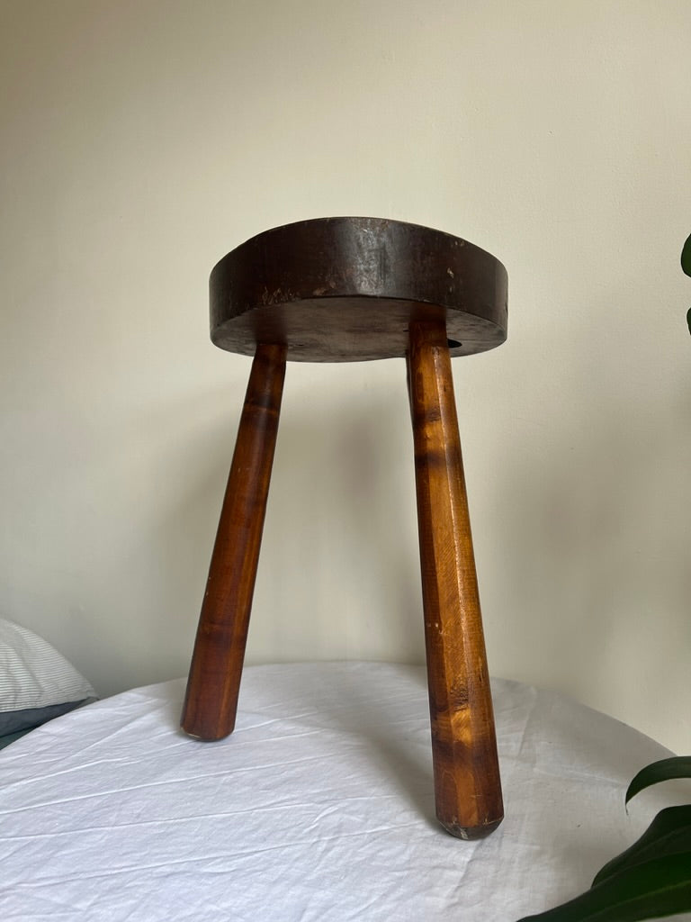 French art palette heart shaped wooden tripod stool