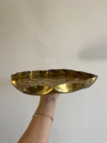 ROUND BRASS SERVING TRAY