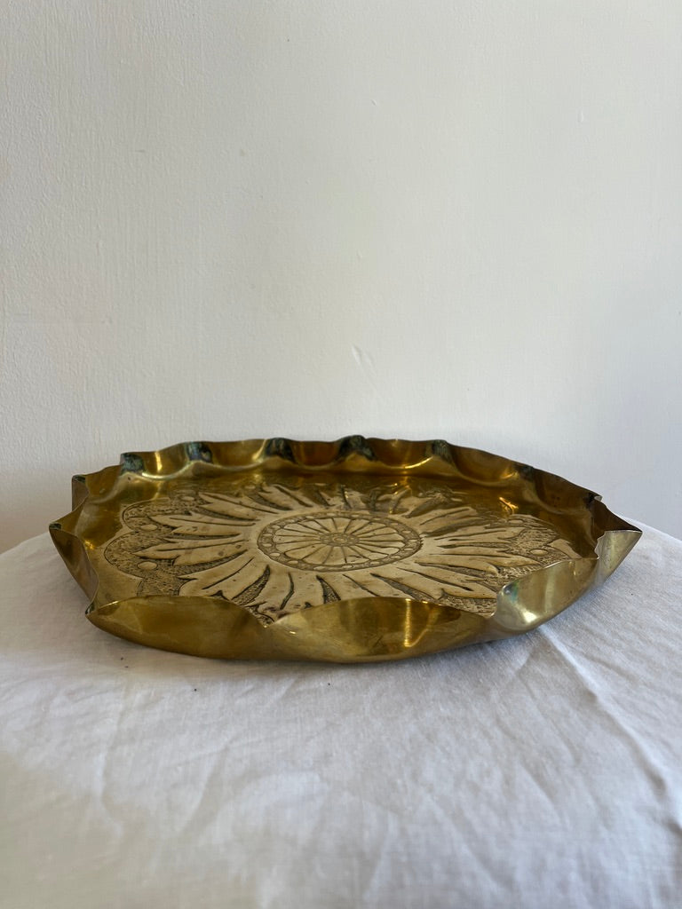 ROUND BRASS SERVING TRAY