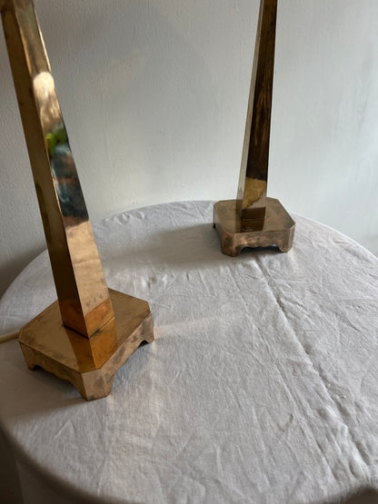 PAIR OF BRASS MID CENTURY BRASS LAMPS
