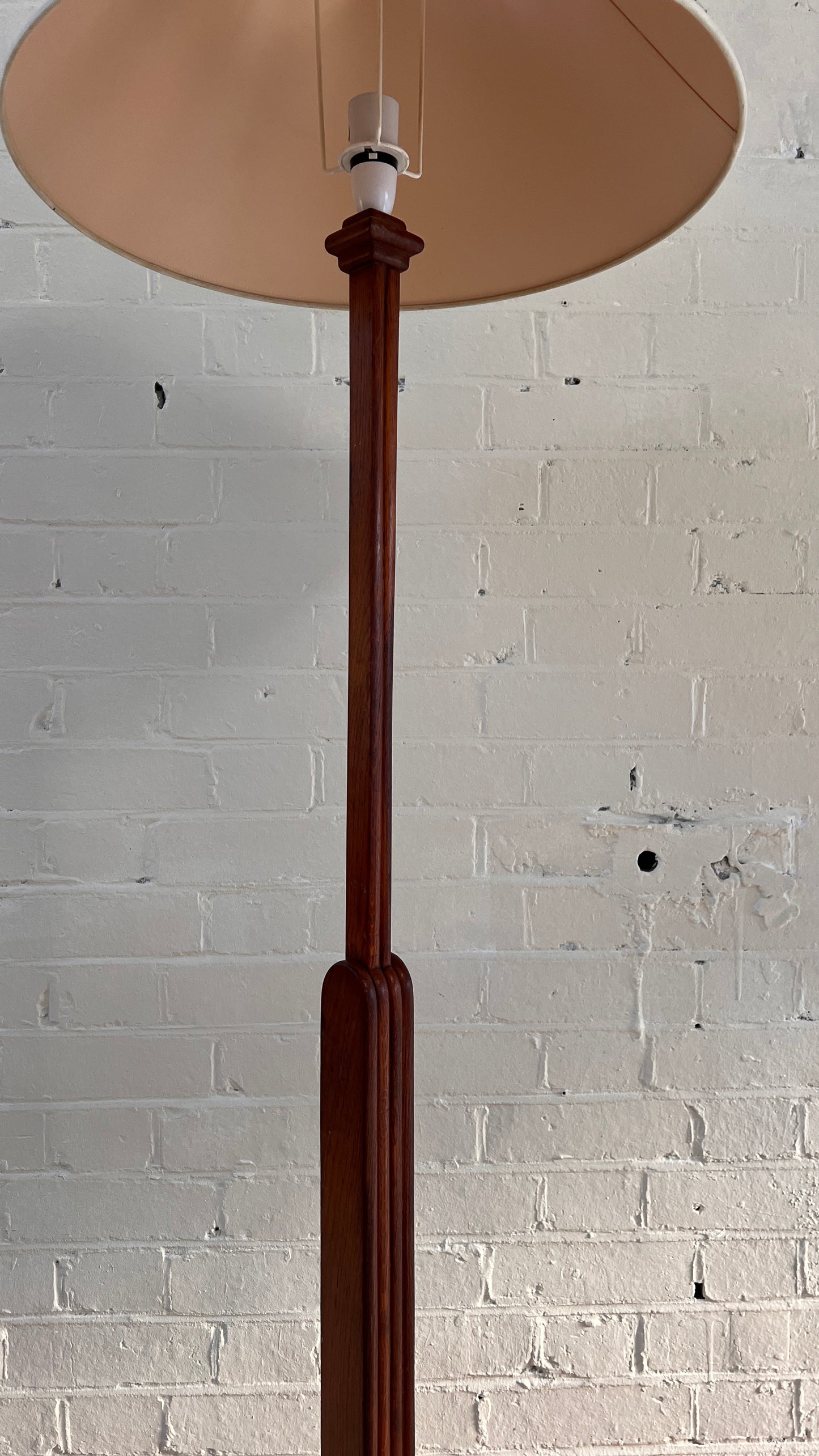ART DECO FLOOR LAMP