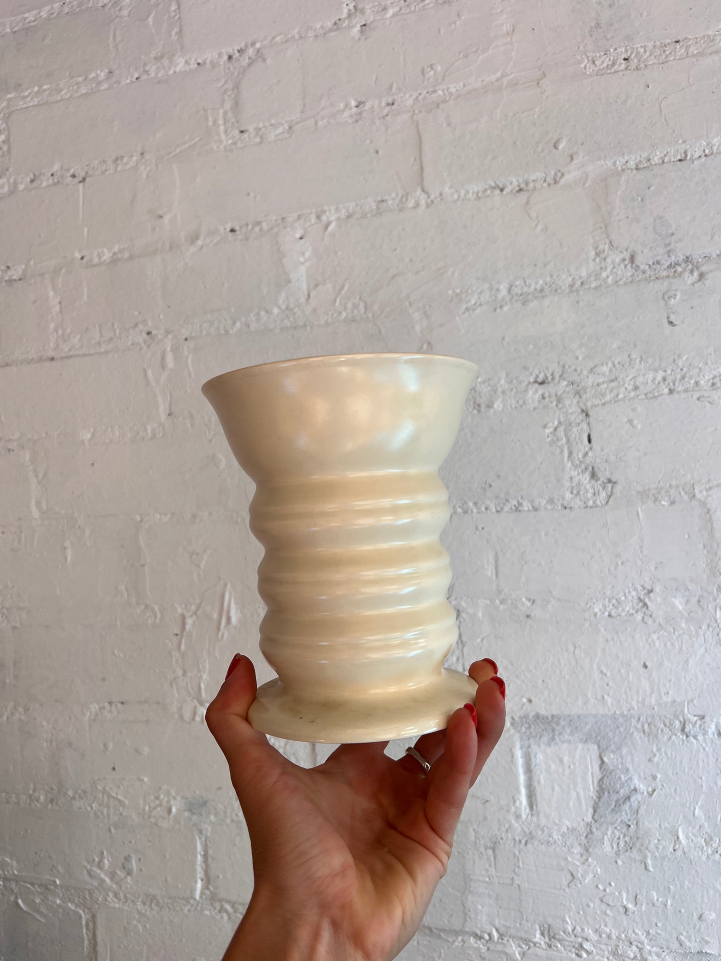 CREAM ENGLISH CERAMIC VASE
