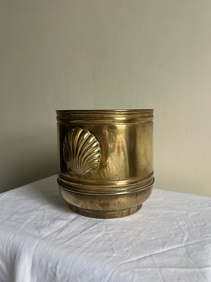BRASS SHELL POT