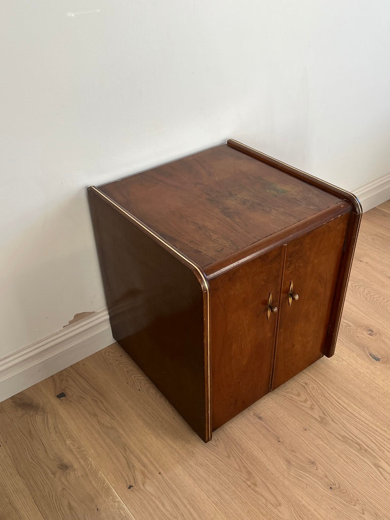 SMALL WALNUT VENEER RECORD CABINET WITH BRASS DETAILS