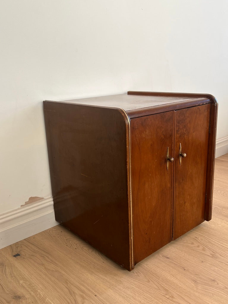 SMALL WALNUT VENEER RECORD CABINET WITH BRASS DETAILS