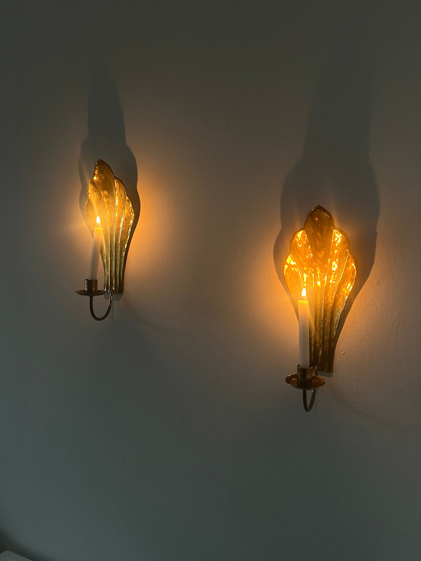 BRASS SHELL HAMMERED SCONCES