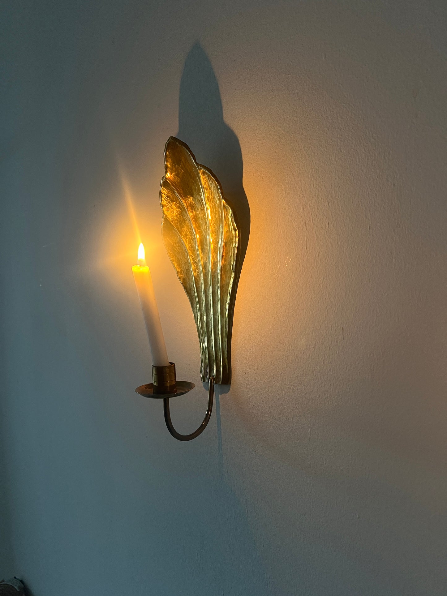 BRASS SHELL HAMMERED SCONCES