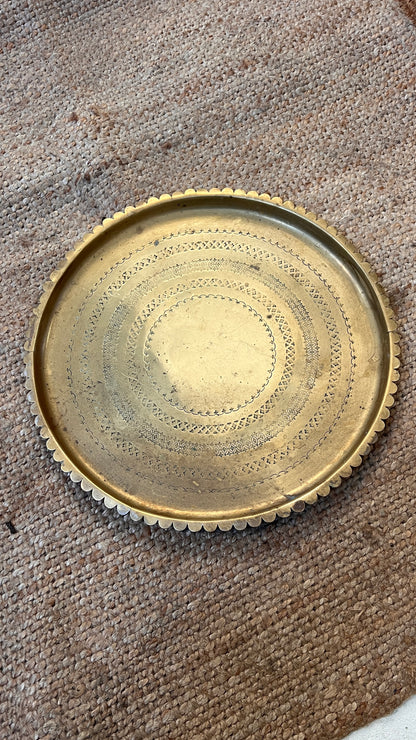 LARGE BRASS CIRCULAR TRAY