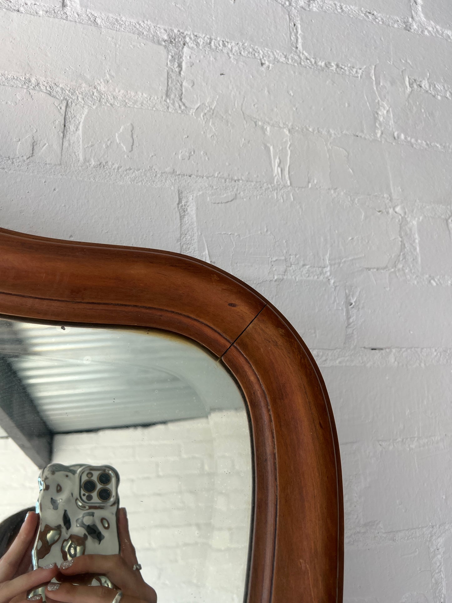 EXTRA LARGE WAVY WALNUT MIRROR