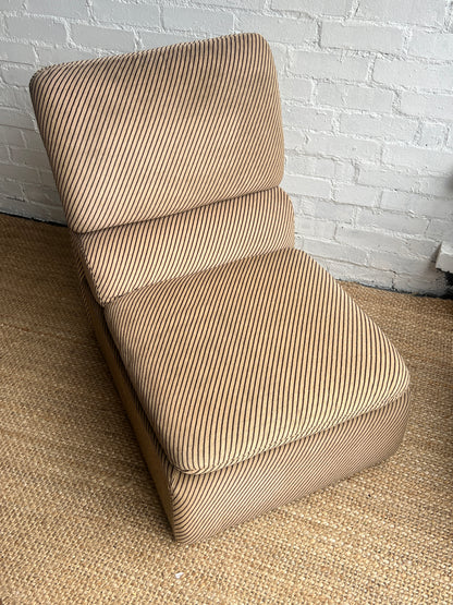 STRIPED MODULAR CHAIR