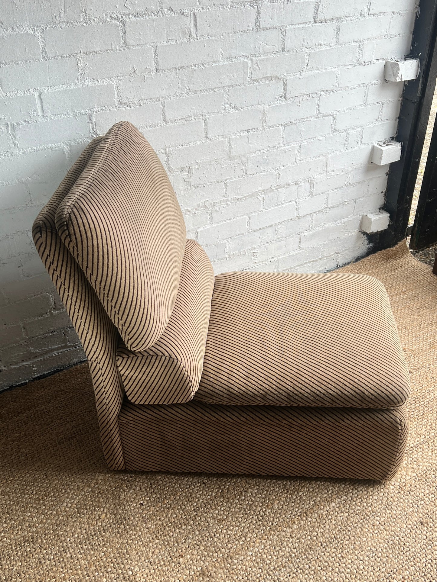 STRIPED MODULAR CHAIR