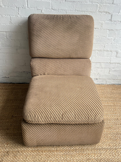 STRIPED MODULAR CHAIR