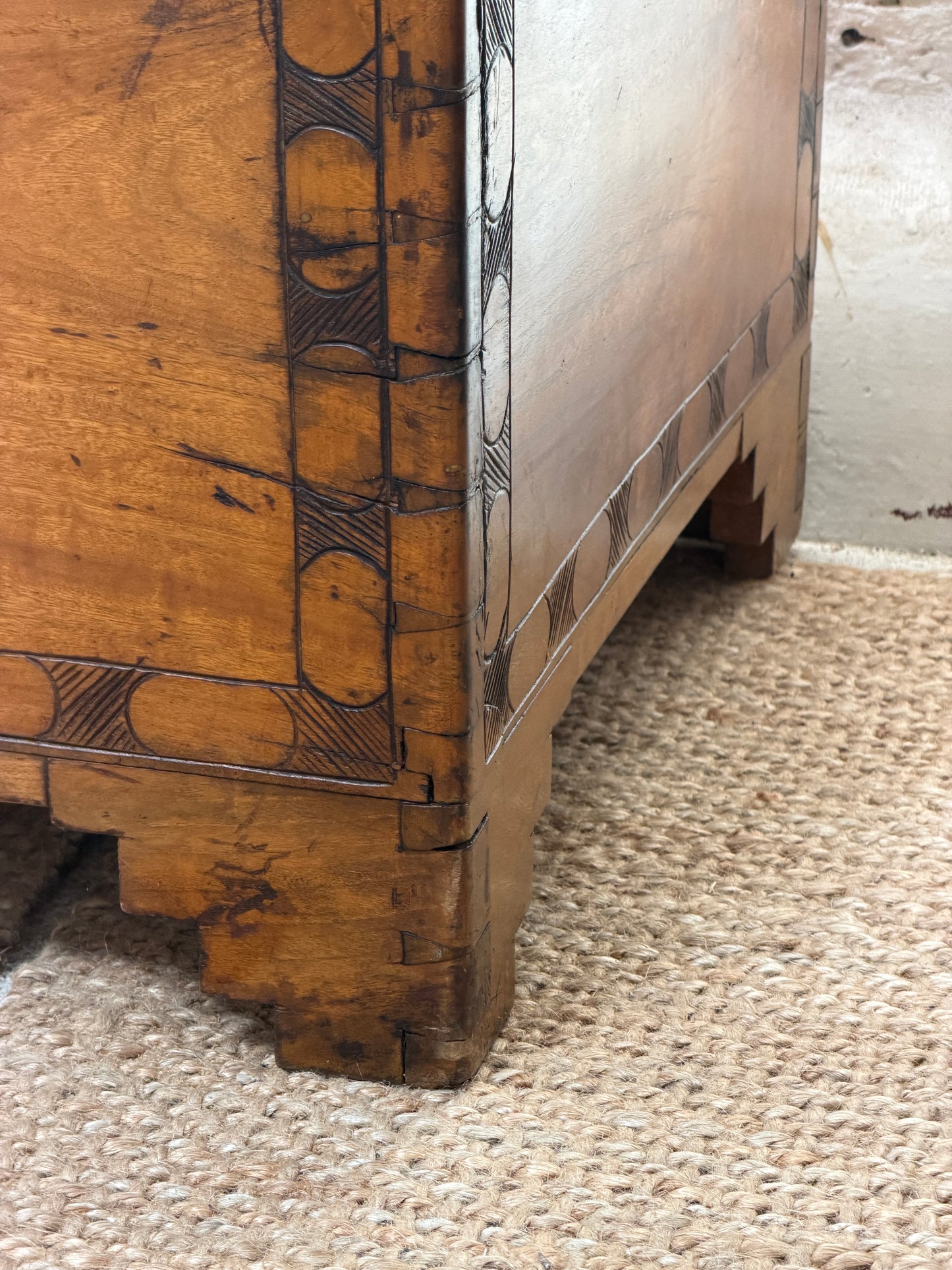 ANTIQUE CAMPHOR WOOD STORAGE CHEST