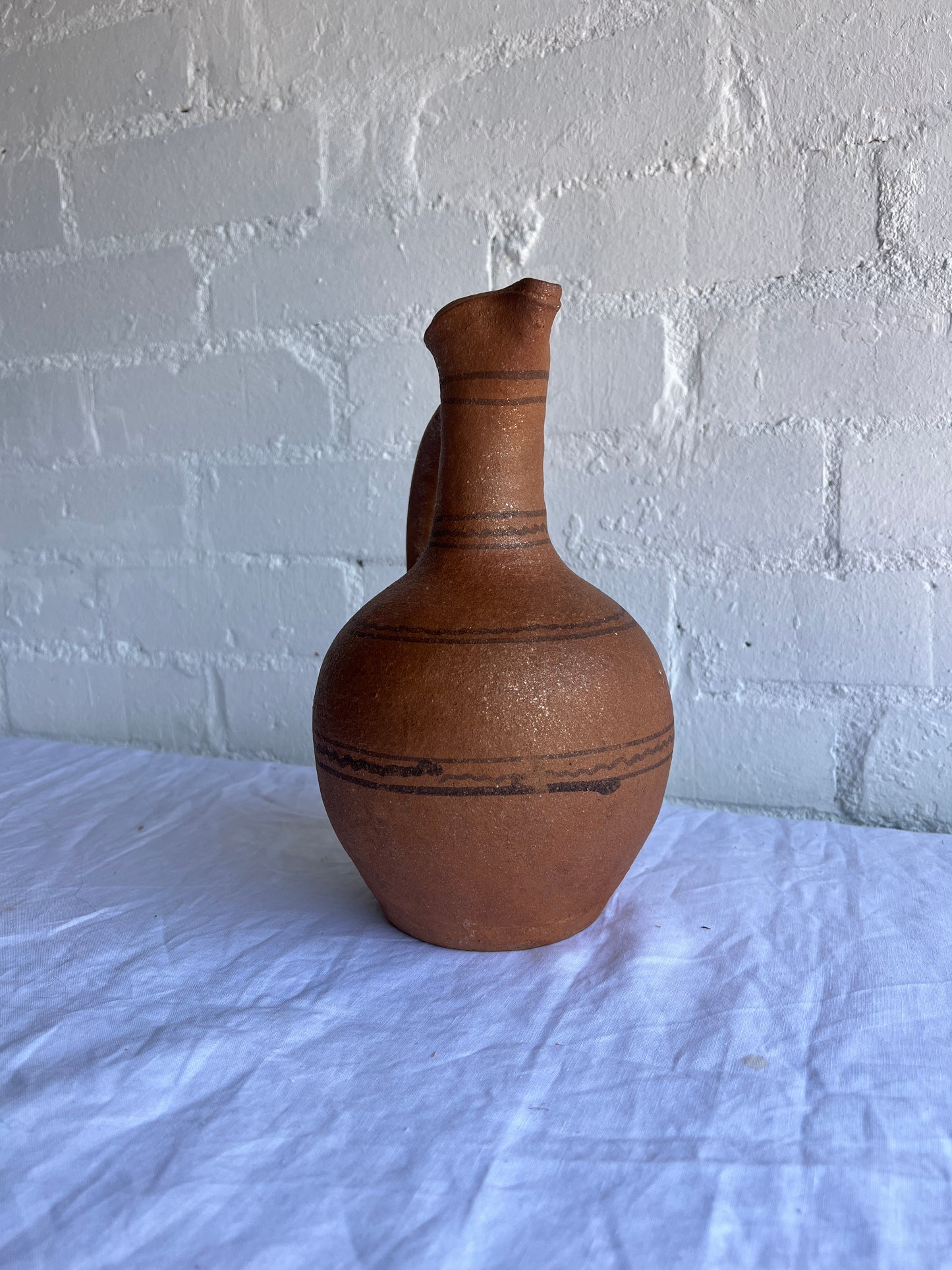 TERRACOTA WIGGLE JUG