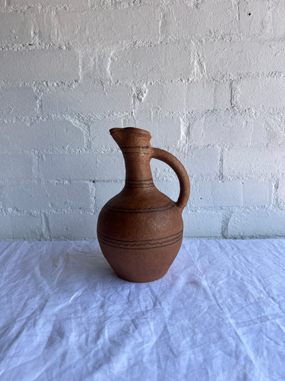 TERRACOTA WIGGLE JUG