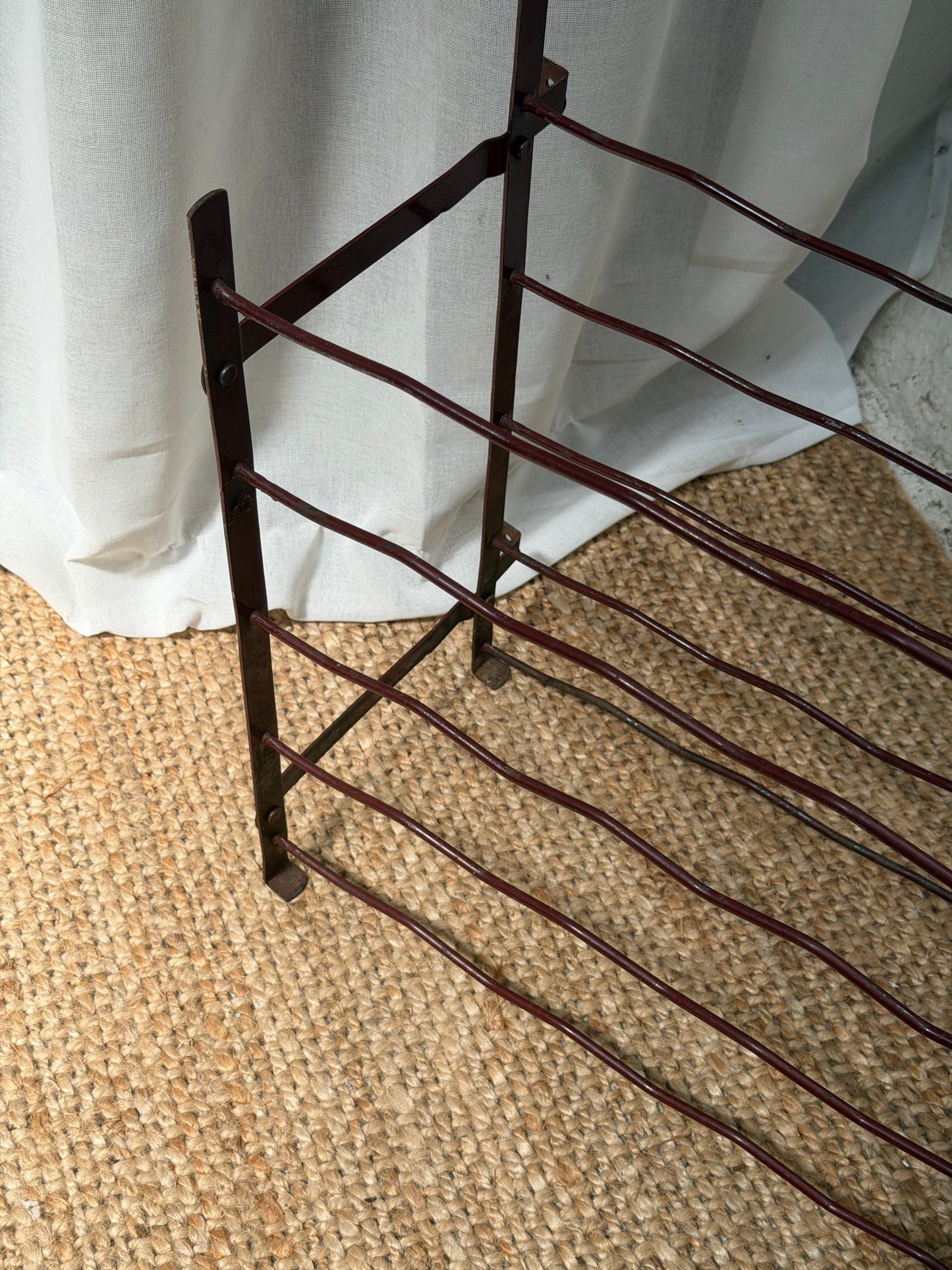 BURGUNDY WINE RACK