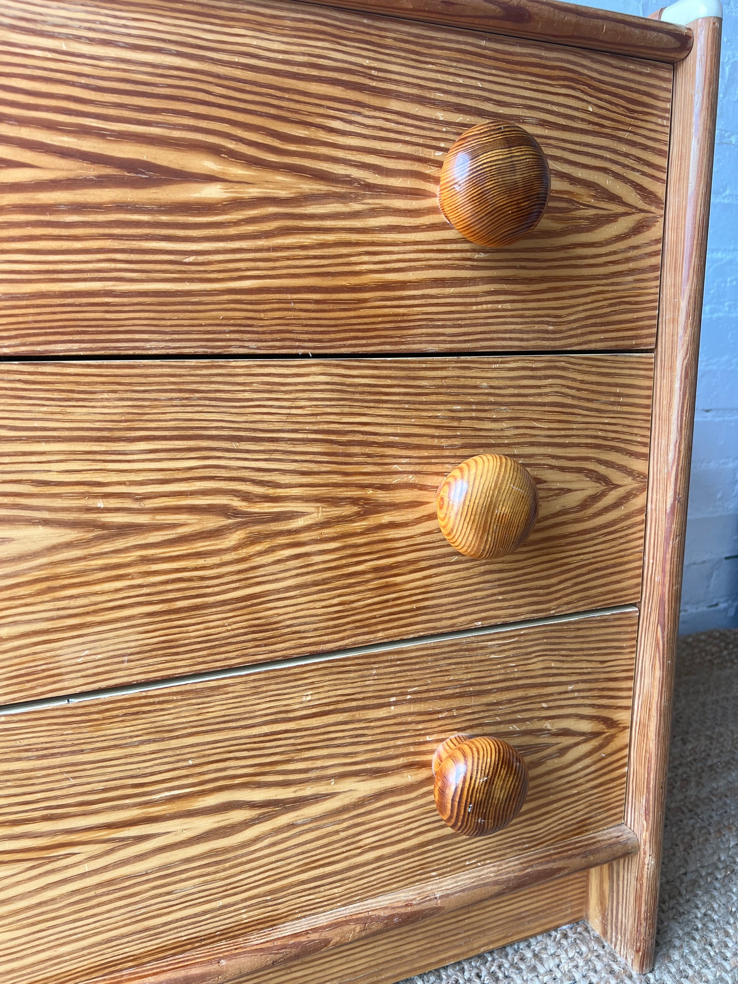 LOW CHEST OF DRAWERS