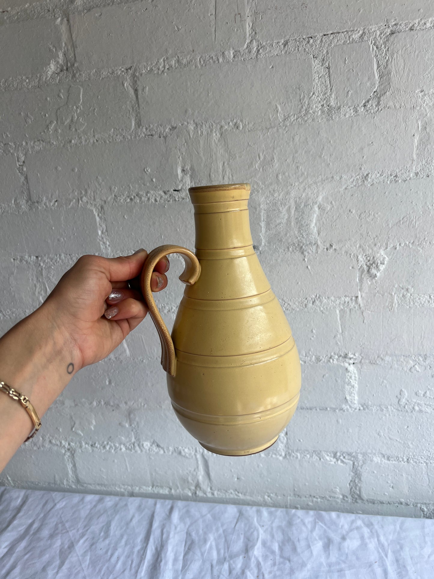BUTTER YELLOW CERAMIC JUG