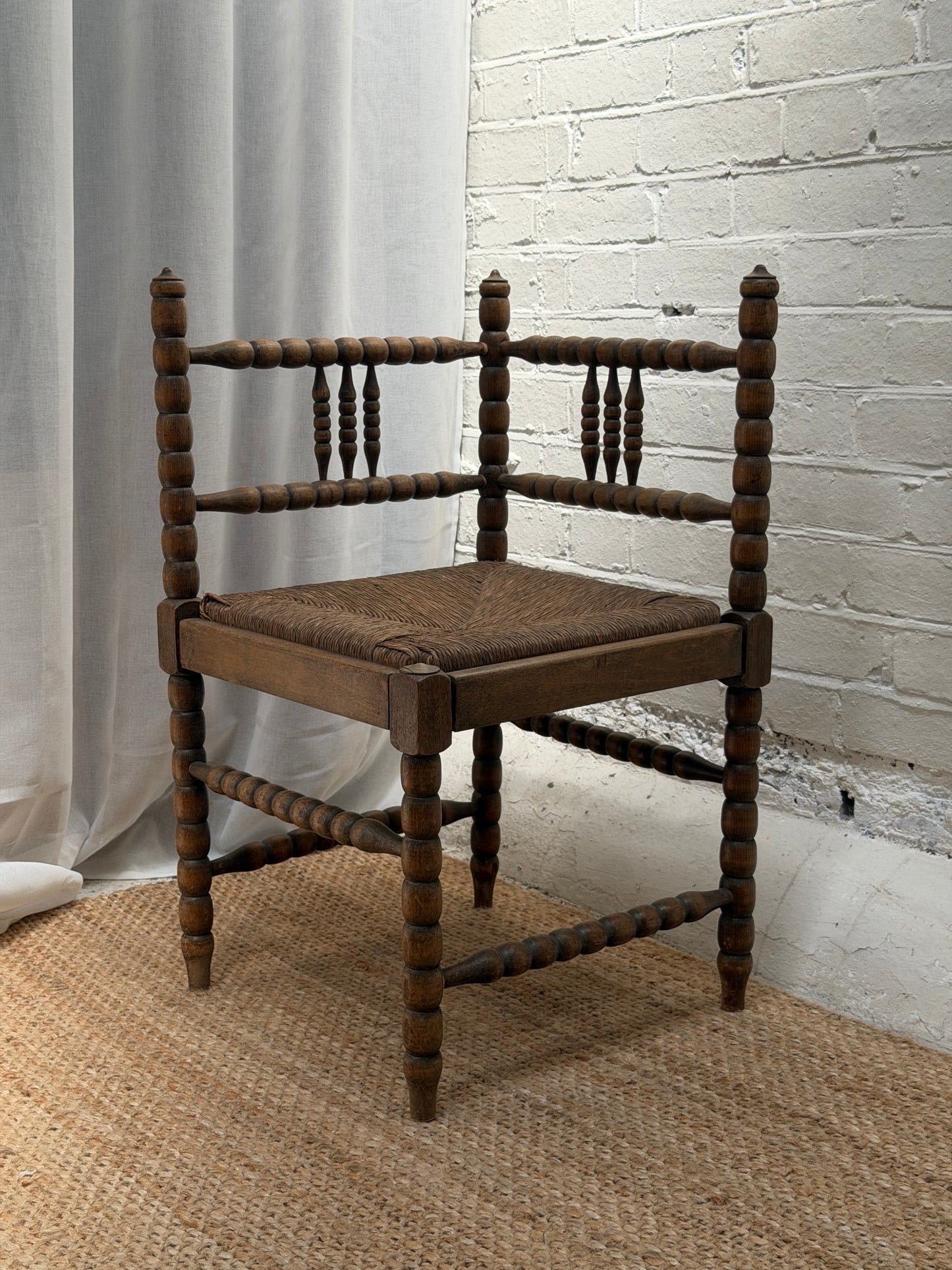 RUSH BOBBIN CORNER SEAT