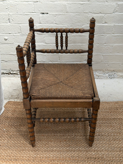 RUSH BOBBIN CORNER SEAT