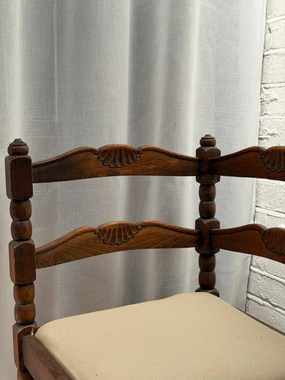SHELL BOBBIN CORNER SEAT