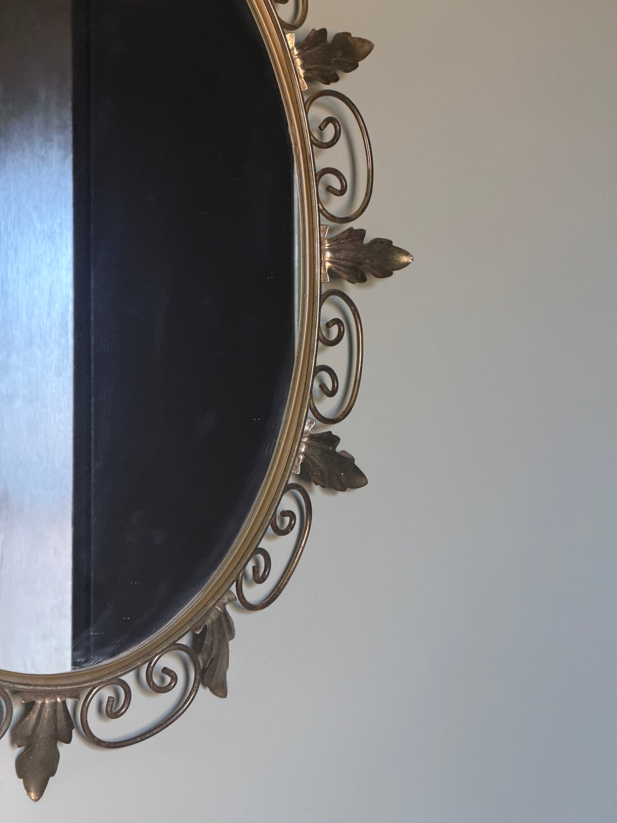 SMALL BRASS SUNBURST LEAF MIRROR