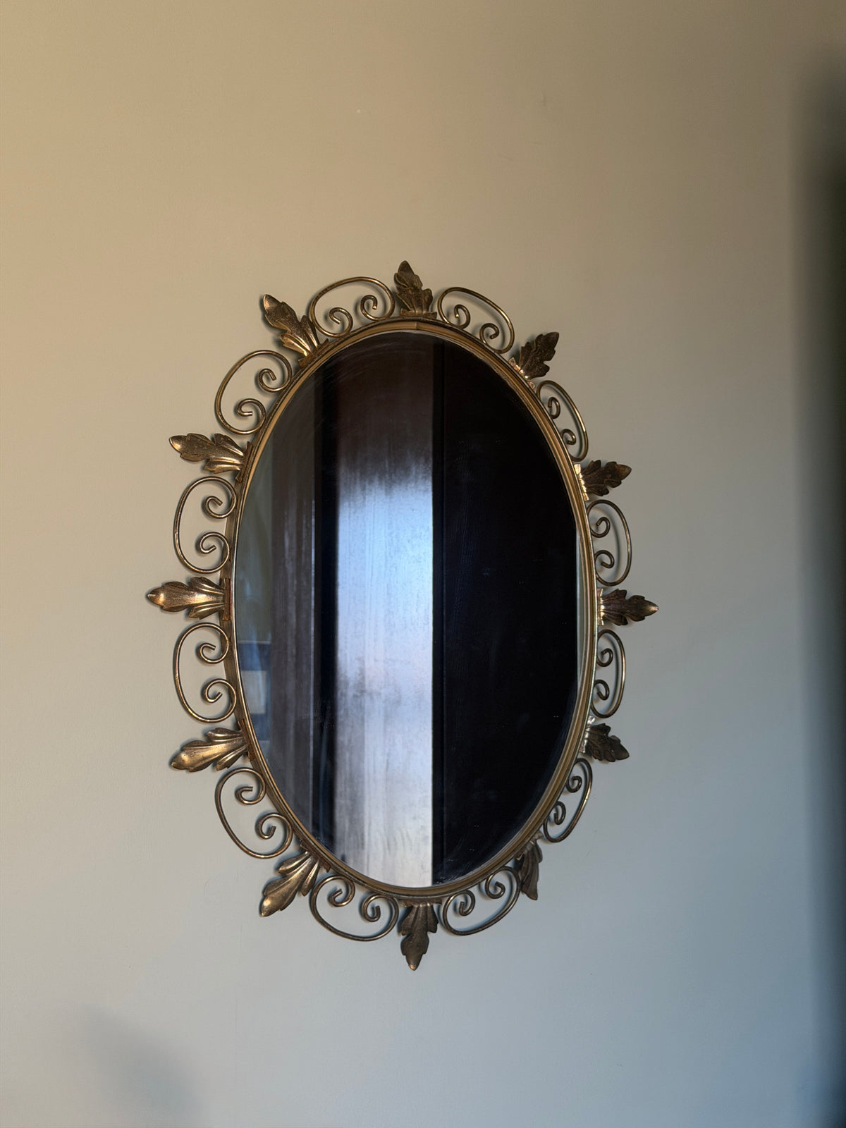 SMALL BRASS SUNBURST LEAF MIRROR