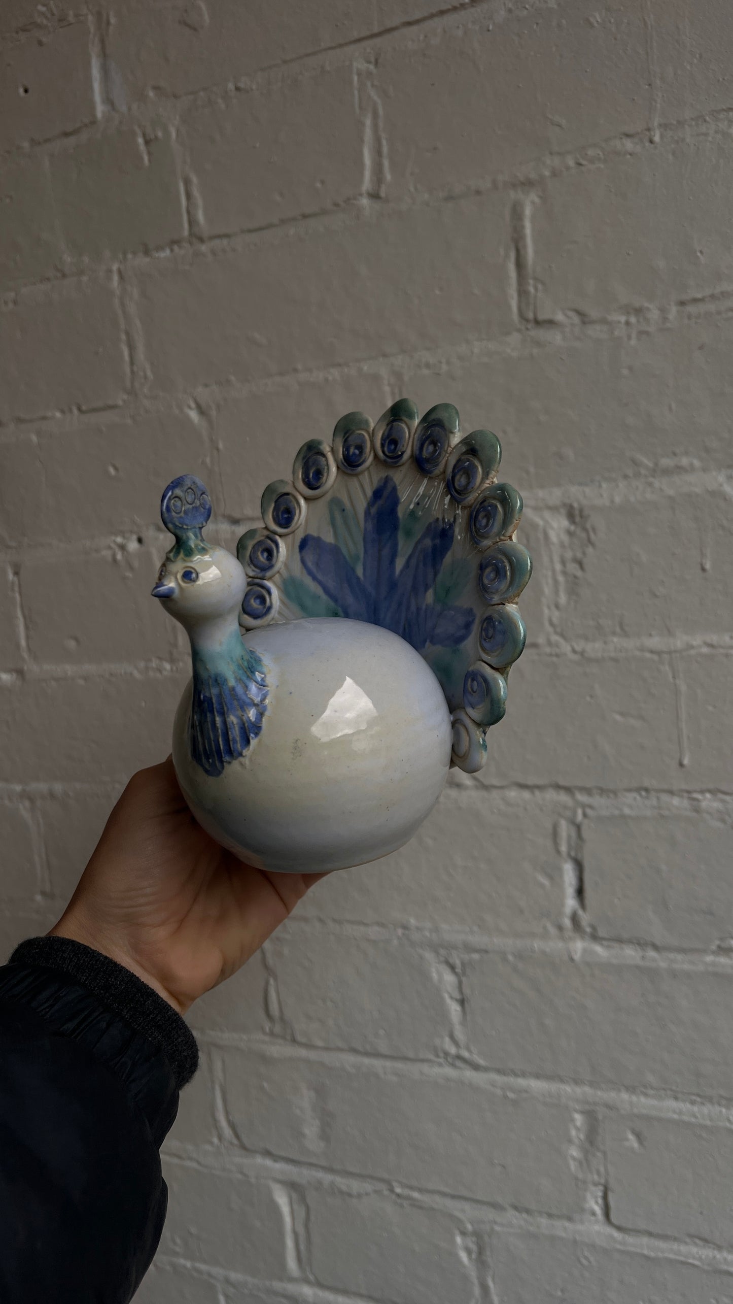 CERAMIC BLUE PEACOCK