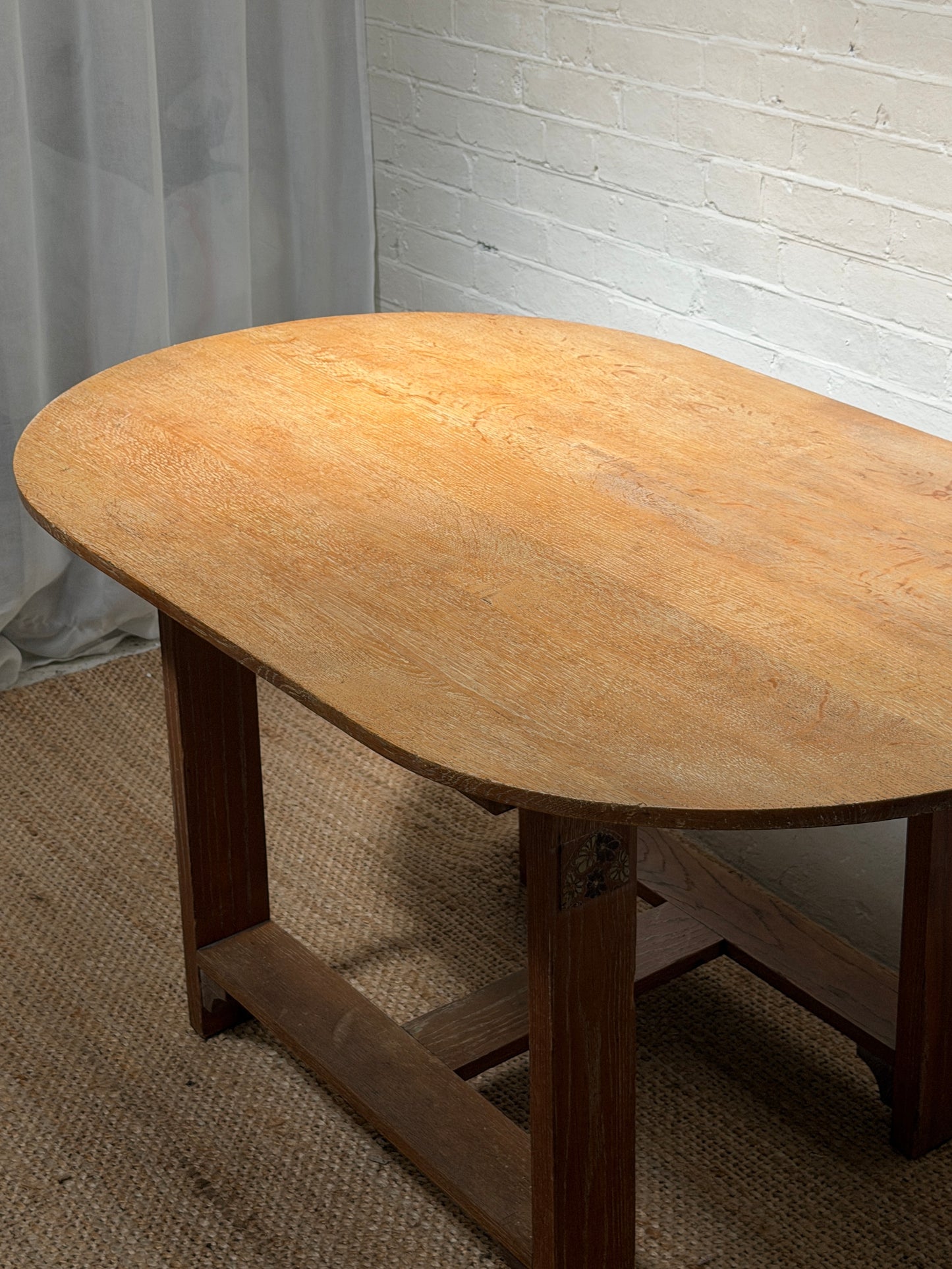 HEALS OAK DINING TABLE