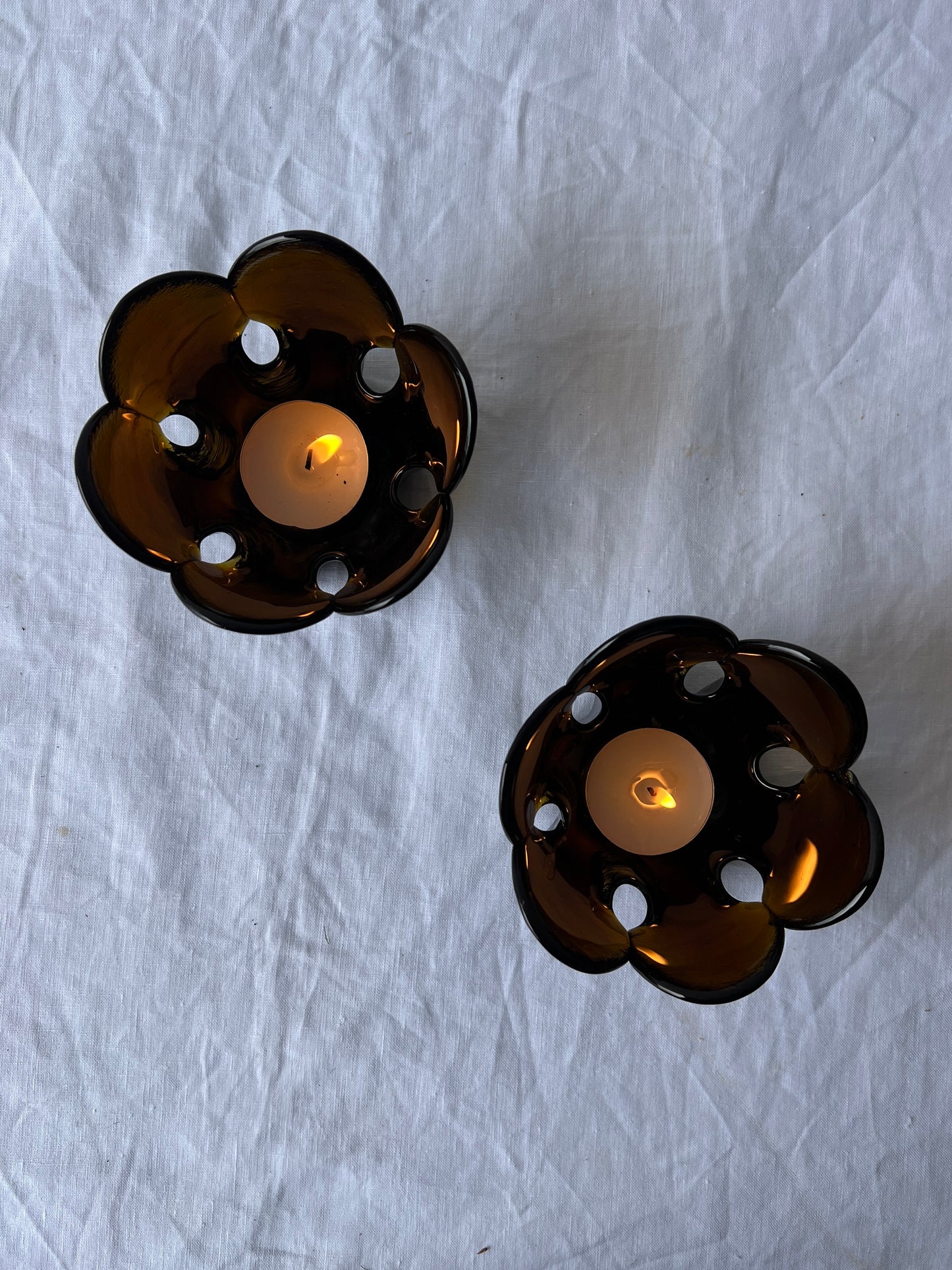 BROWN FLOWER TEA LIGHT HOLDERS