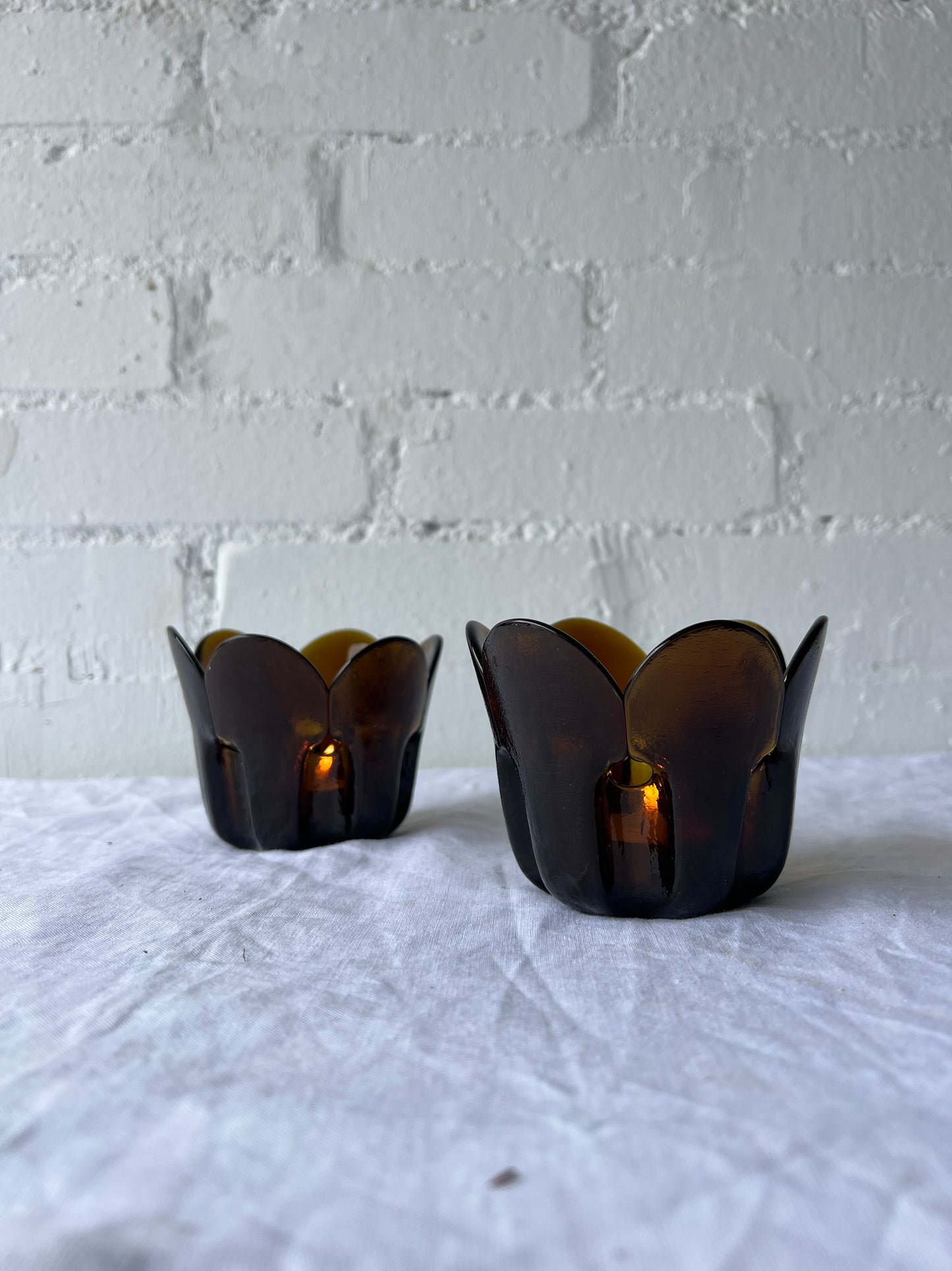 BROWN FLOWER TEA LIGHT HOLDERS