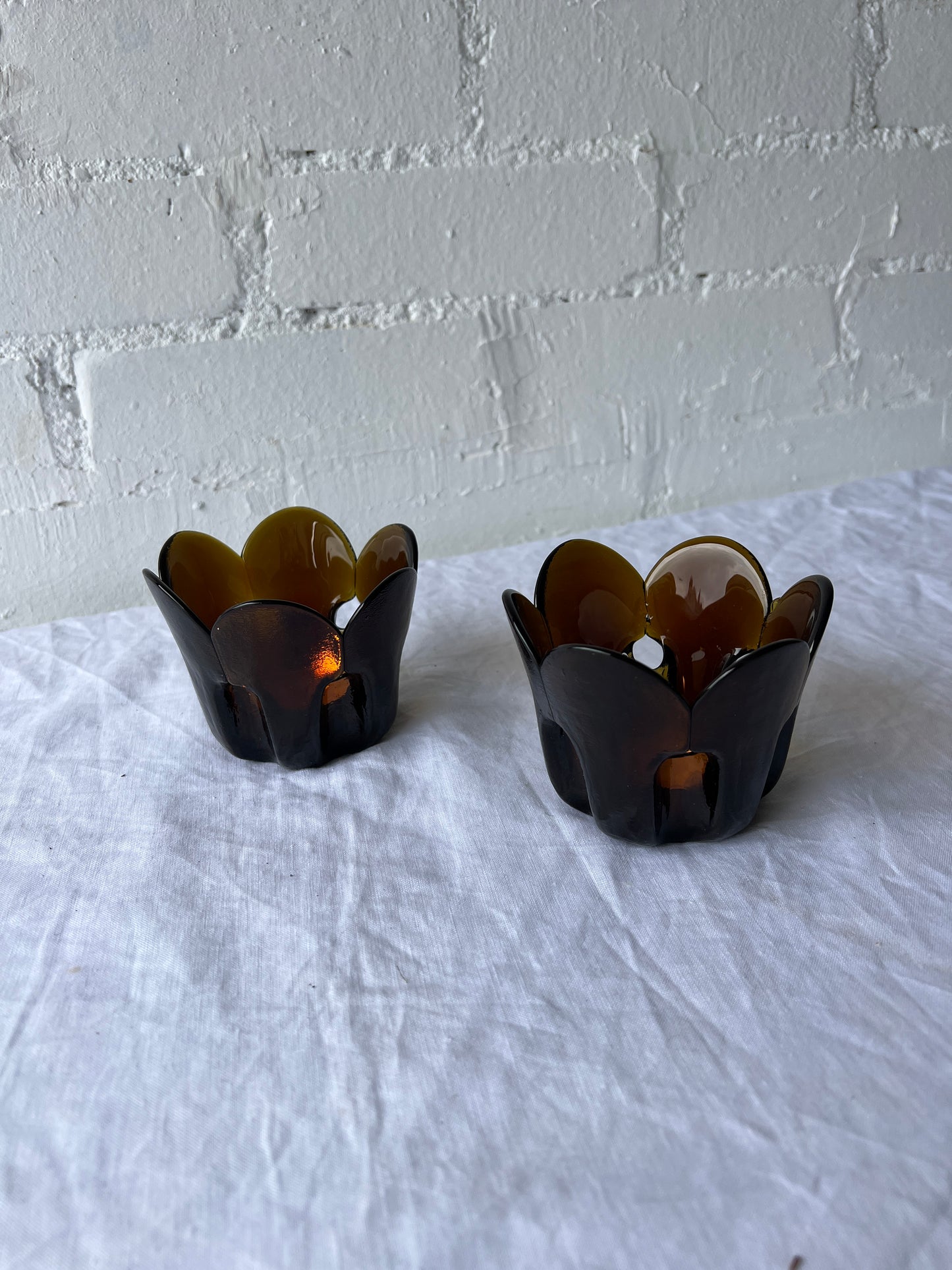 BROWN FLOWER TEA LIGHT HOLDERS