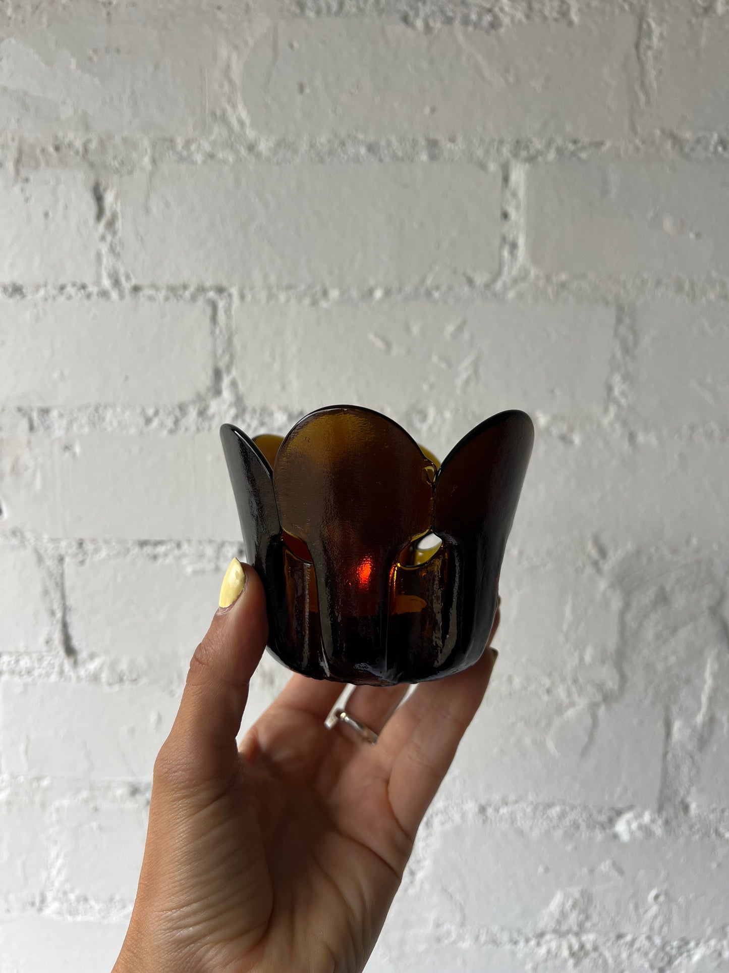 BROWN FLOWER TEA LIGHT HOLDERS