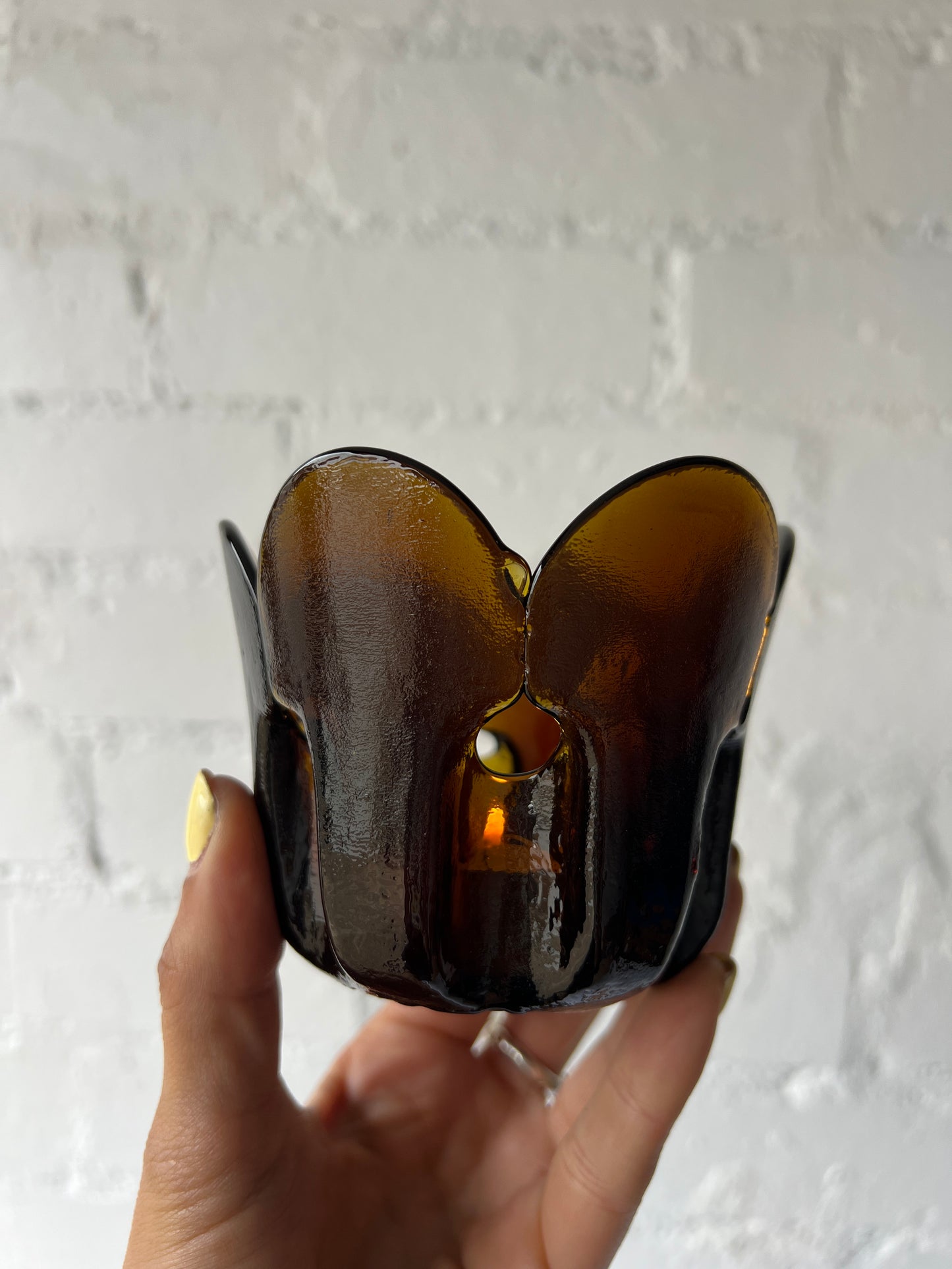 BROWN FLOWER TEA LIGHT HOLDERS