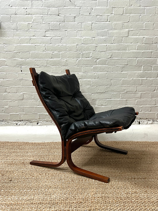 INGMAR RELLING BLACK LEATHER CHAIR