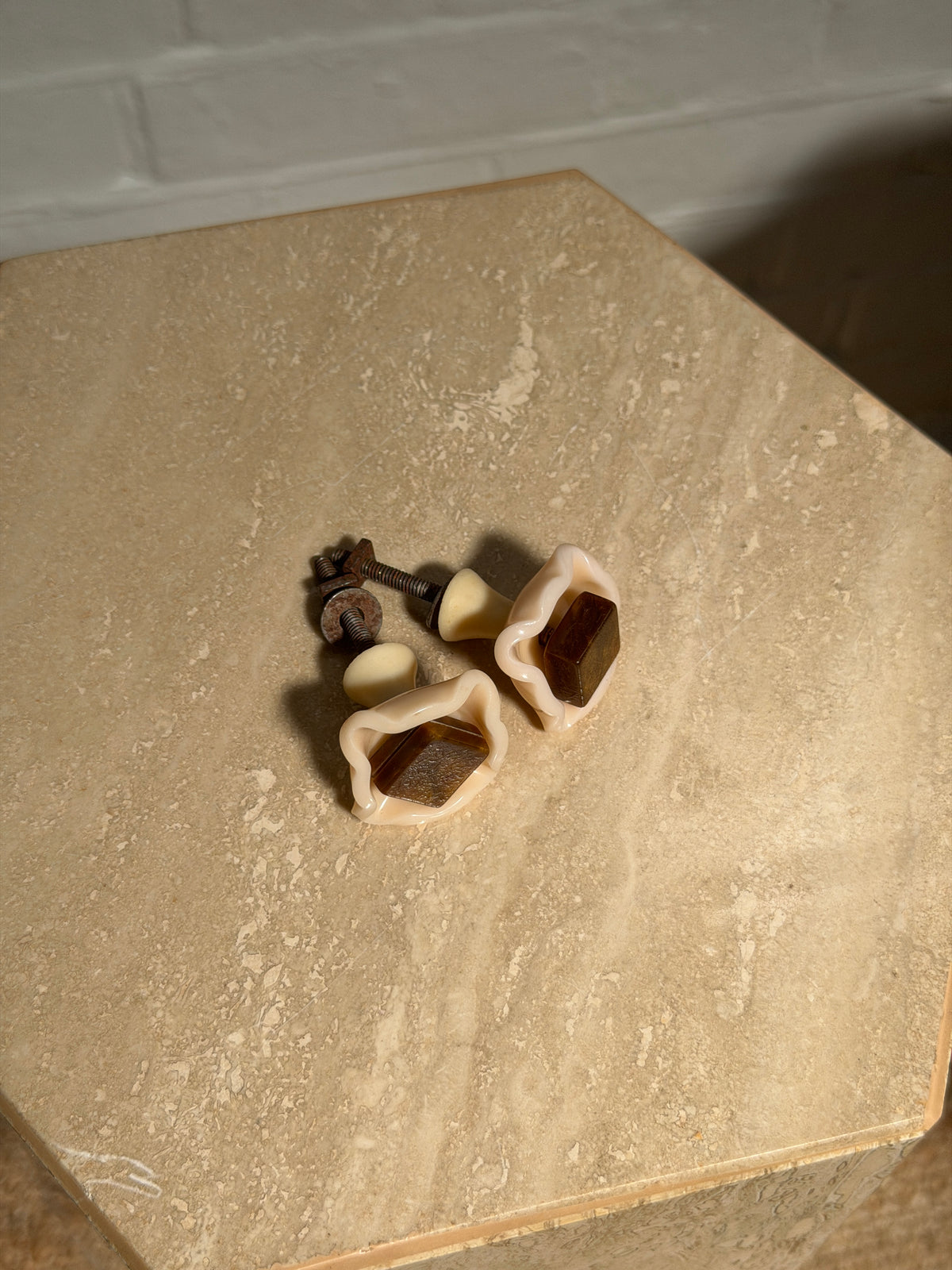 PEARL & BROWN LUCITE KNOBS